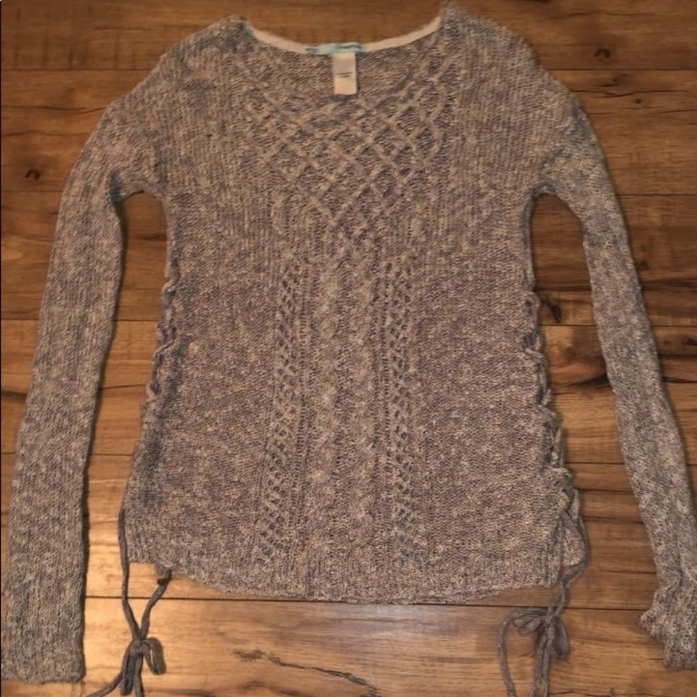 Maurices sweater